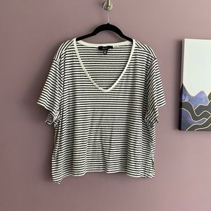 Forever 21 Striped Crop Tee